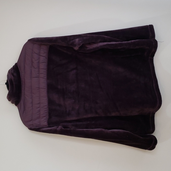 Soft, Quilted Jacket in Plum - Picture 2 of 6